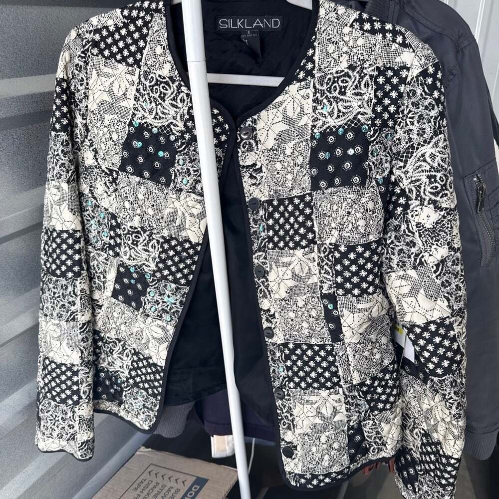 Silkland Black and White Patchwork Quilted Jacket Size S